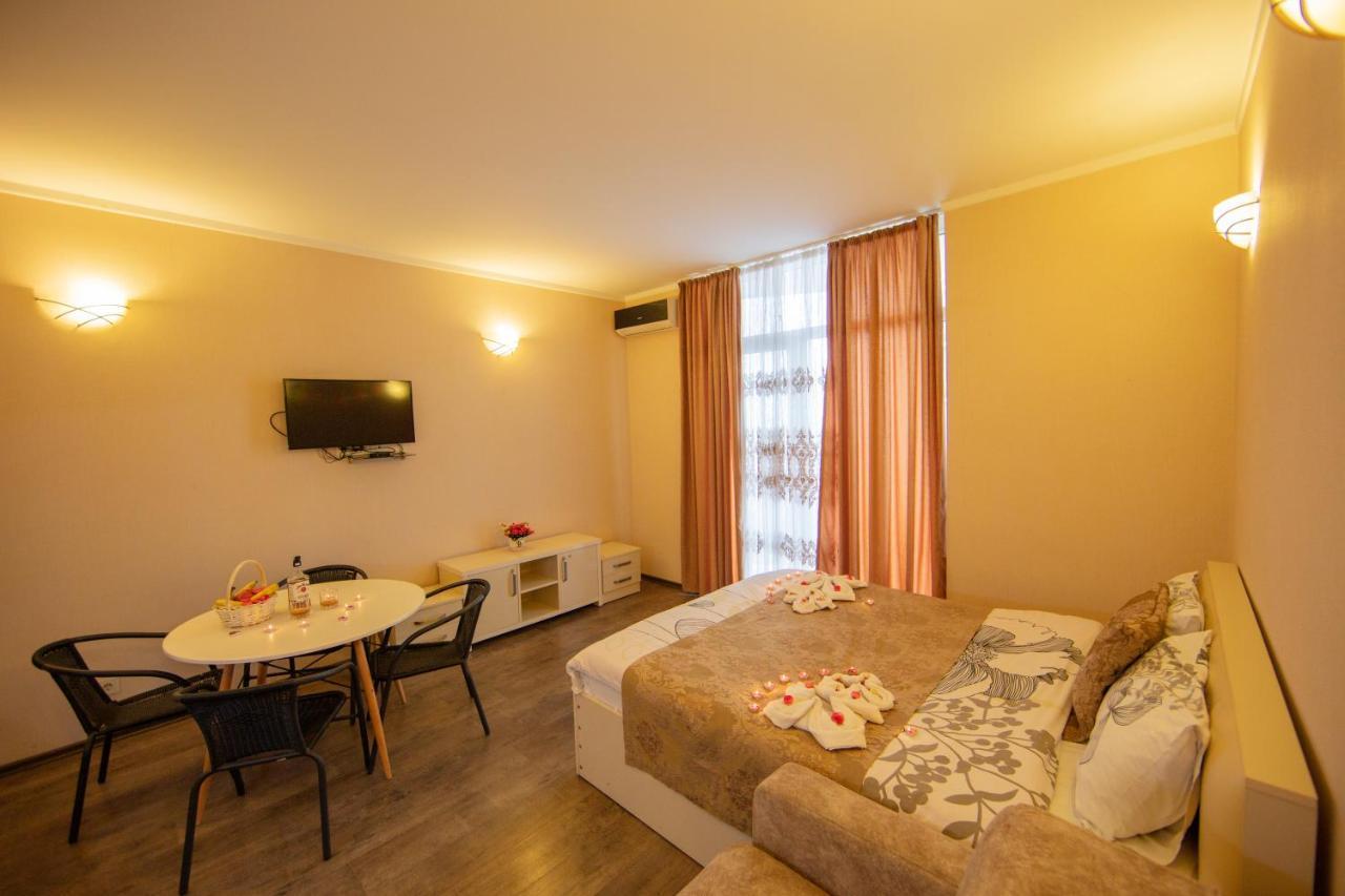 Tower Apartments Batumi Exterior foto
